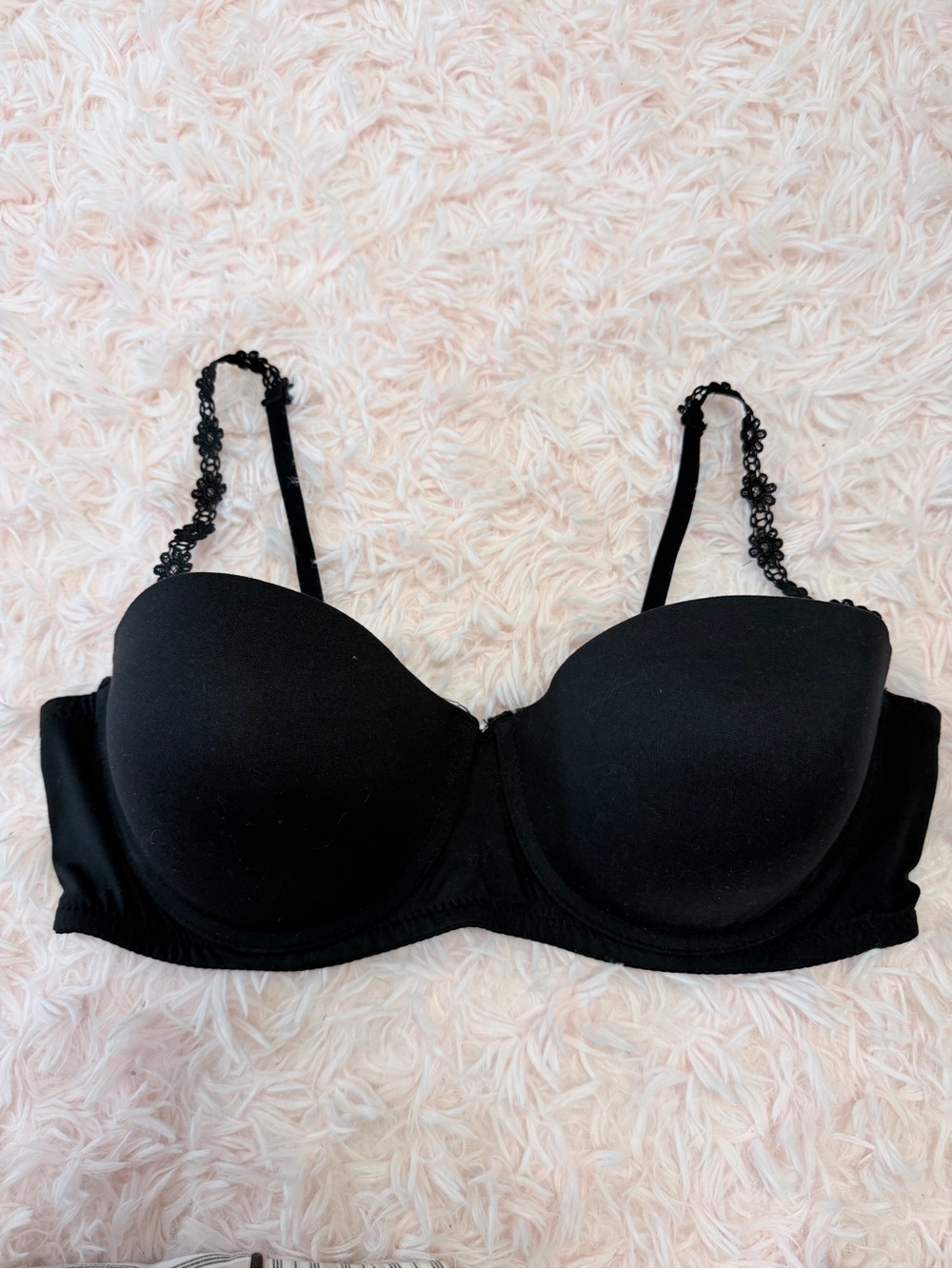 Black Lace-Trim Molded Cup Bra for Women
